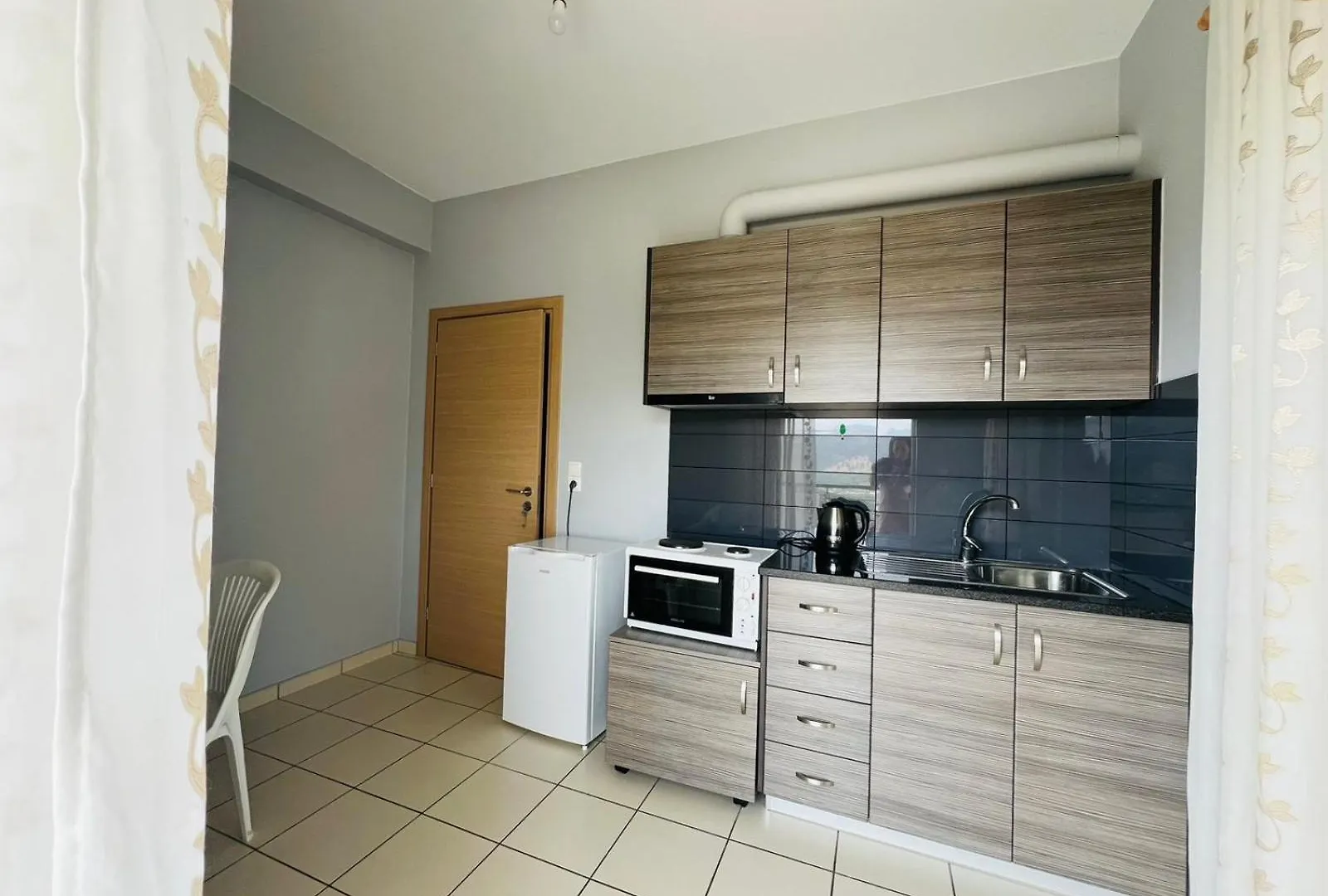 Apartments Aneta'S House Himare 0*,  Albania