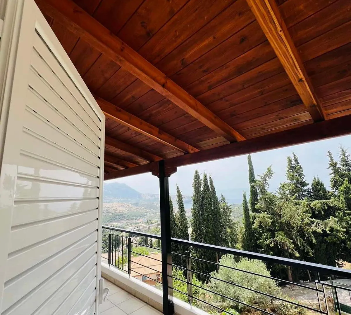Apartments Aneta'S House Himare